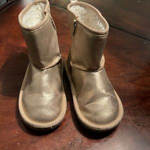Girls baby’s gap gold boots
